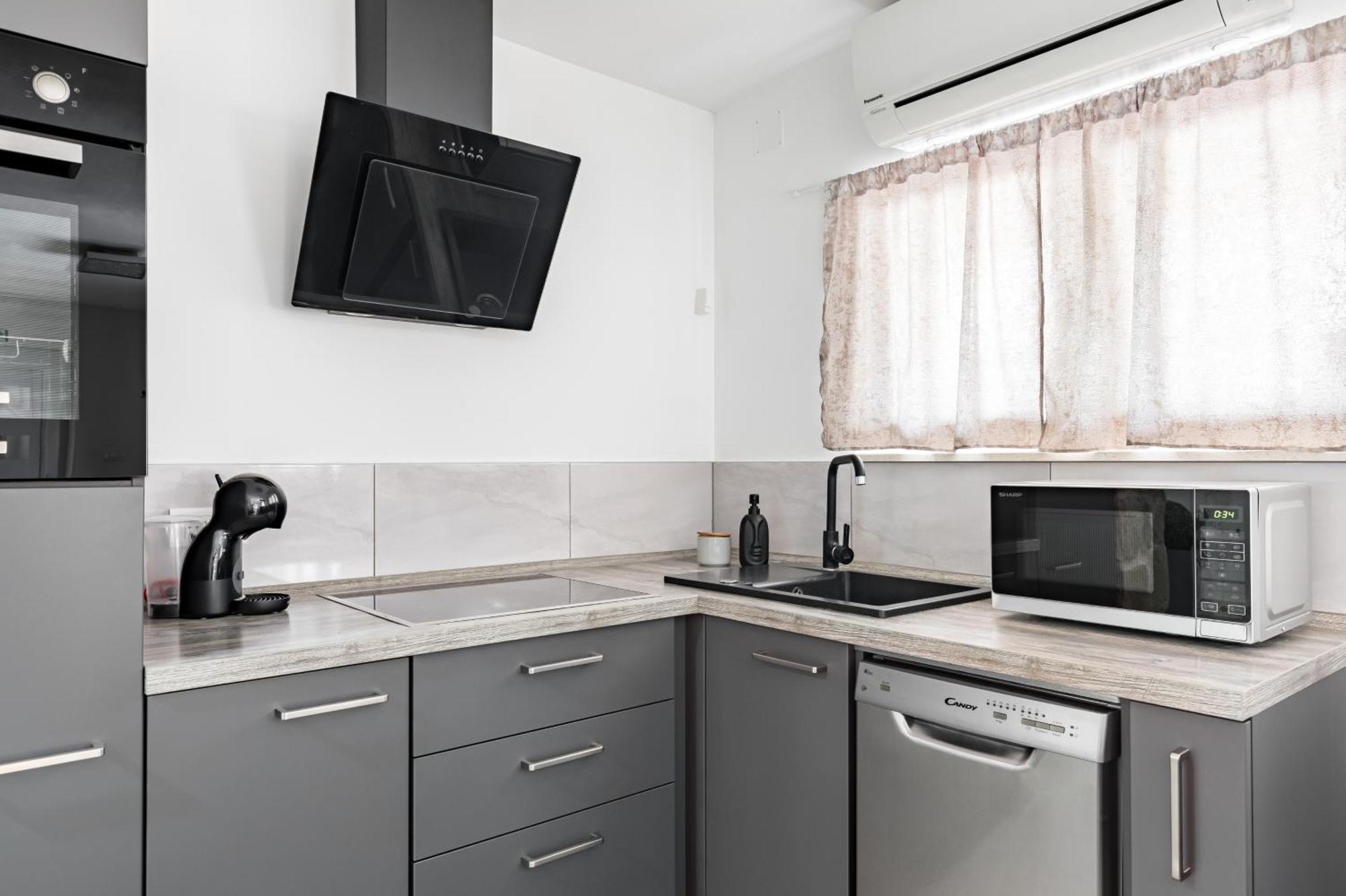 Heritage Apartman Geza In Centar With Private Parking Kaštela 外观 照片