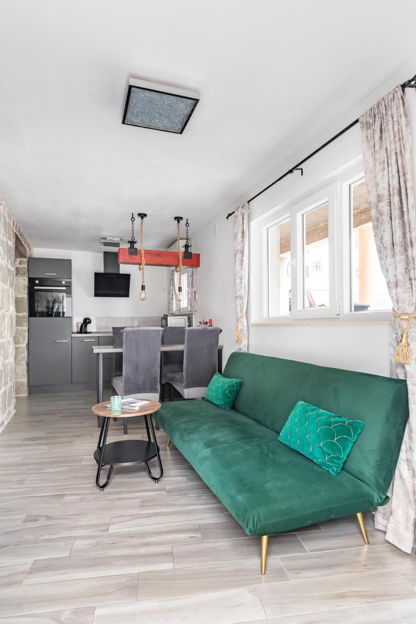 Heritage Apartman Geza In Centar With Private Parking Kaštela 外观 照片