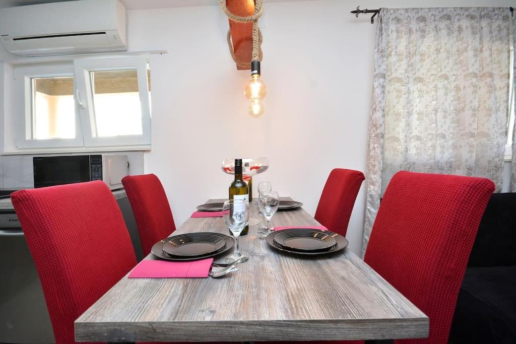 Heritage Apartman Geza In Centar With Private Parking Kaštela 外观 照片